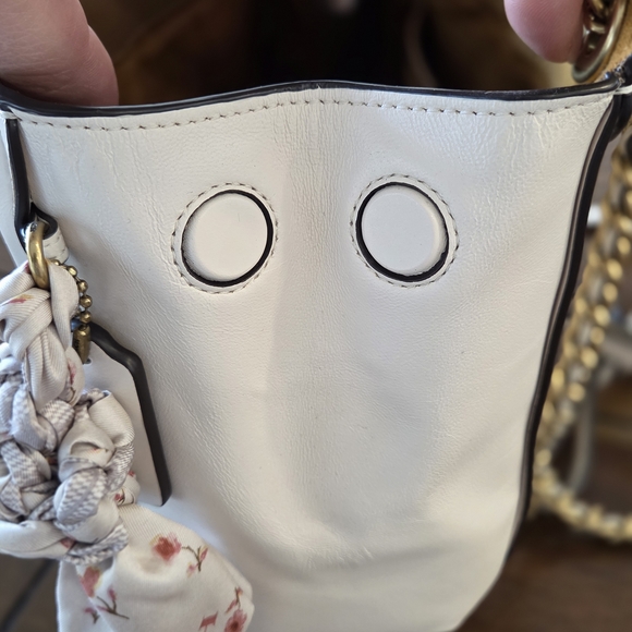 Parker Convertible Backpack 16 With Quilting - Picture 5 of 8